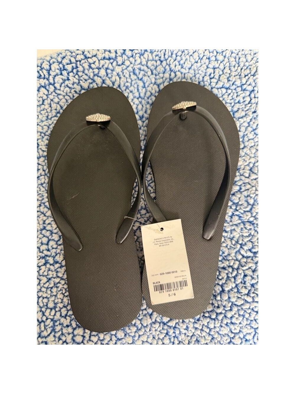 City Streets Women's Black Rhinestone Flip Flop Sandals NWT Size 5/6